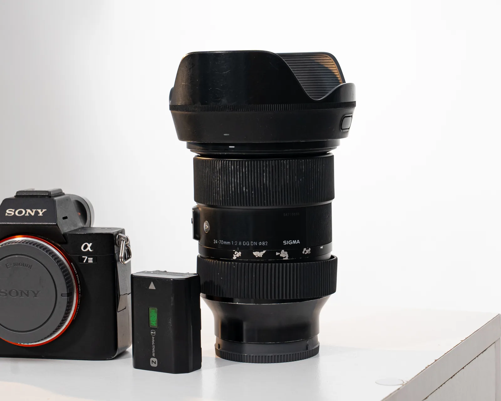 Sony A7 III + Sigma 24-70mm f/2.8 en venta, vista principal del equipo